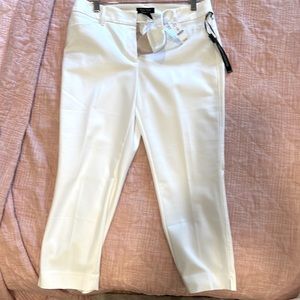 New with tags White House Black Market white cropped straight pants size 8